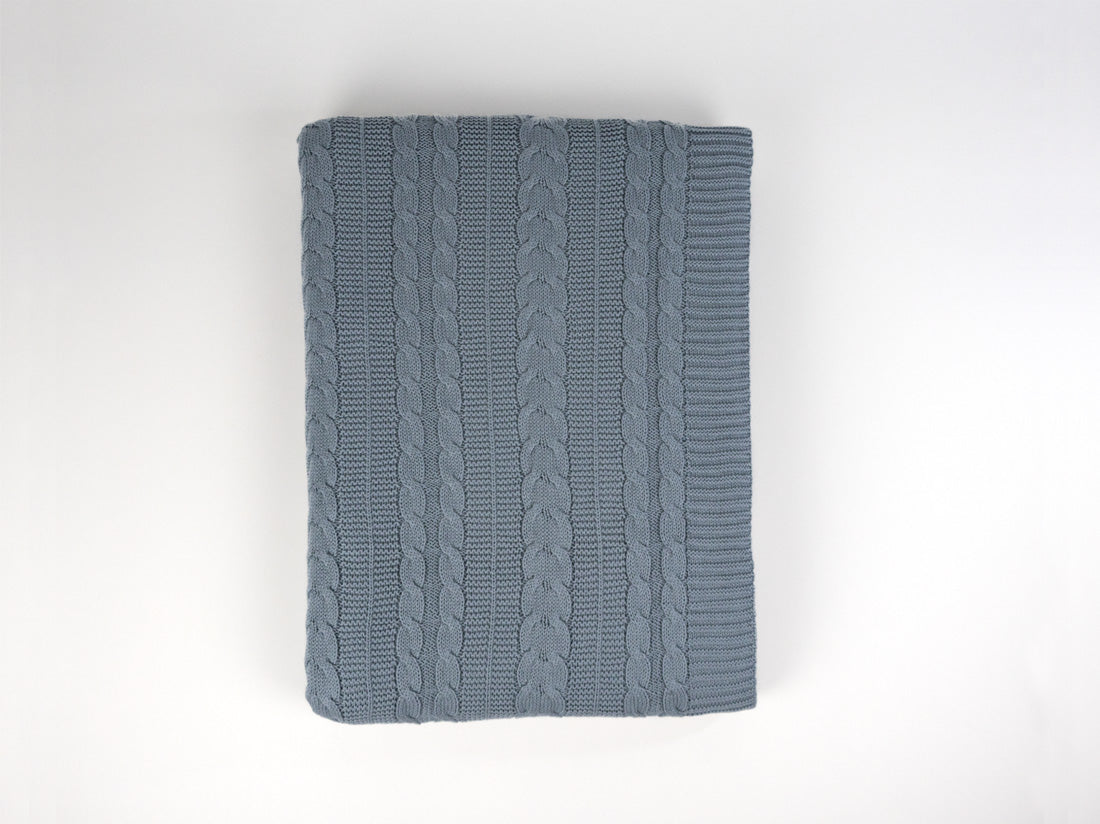 🎁 Cable Knit Throw (100% off)